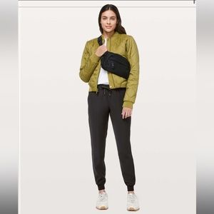 lululemon On the Fly Jogger